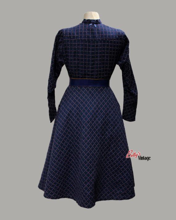 robe-vintage-1950-à-carreaux-bleu-et-rose-6-