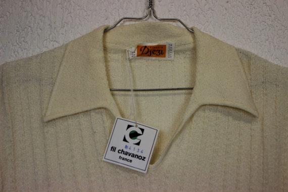 polo-vintage-homme-1960&rsquo;s-crème-ecusson-ecuyer-dzezi