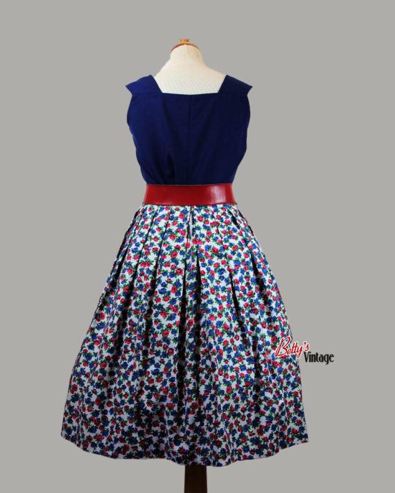 jupe-vintage-1950-ample-blanche-à-fleur-1