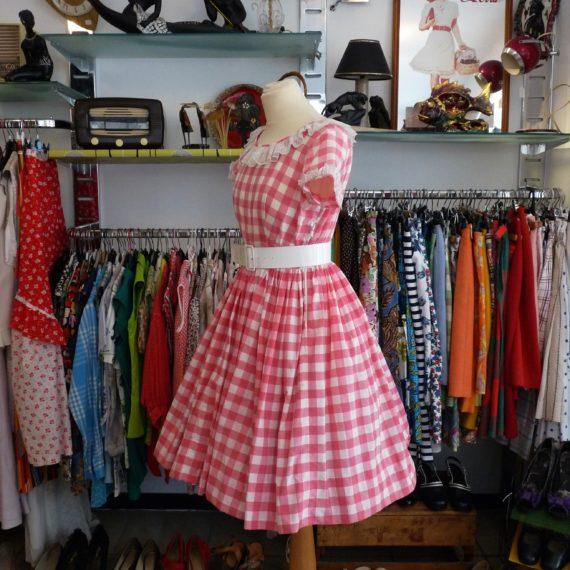 L' incontournable robe vintage 1950's vichy rose betty's vintage