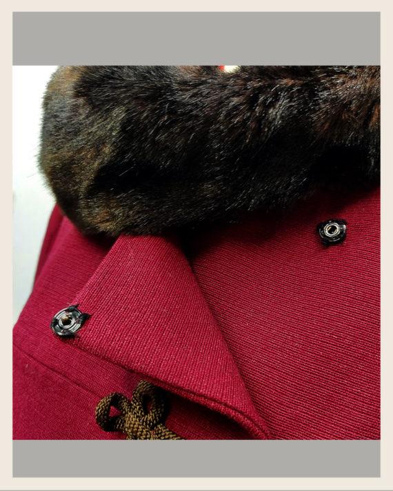 manteau-vintage-1960-prune-à-capuche-et-fausse-fourrure-1-