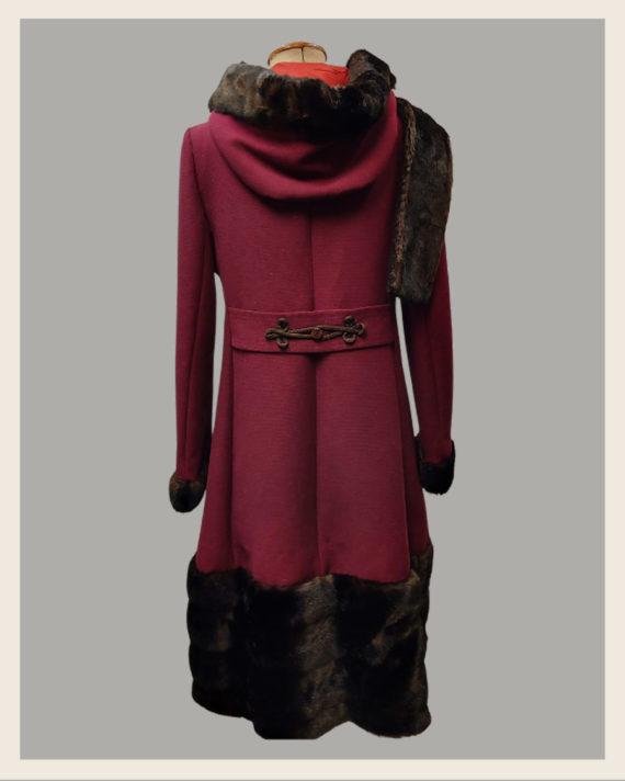 manteau-vintage-1960-prune-à-capuche-et-fausse-fourrure-4-