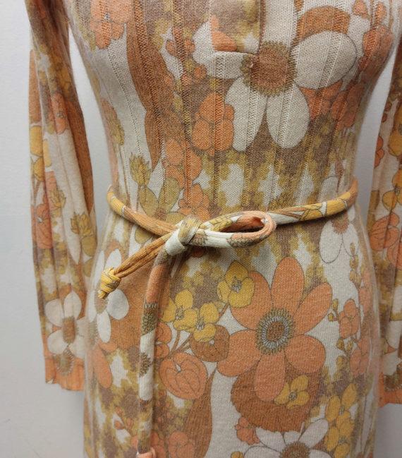 robe-pull-vintage-1970-couleurs-pastel-made-in-france-2