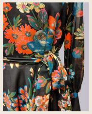 robe-vintage-1970-en-voile-noire-fleuri-3