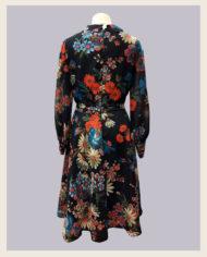 robe-vintage-1970-en-voile-noire-fleuri-4
