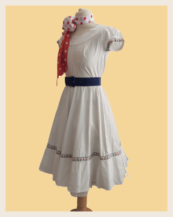 Robe-vintage-blanche-1950-coté
